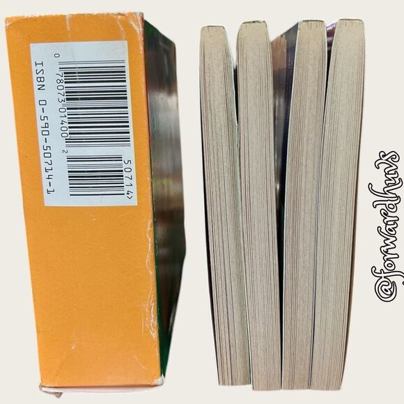 Goosebumps Book Collection by R.L. Stine: Books #17-20 in Slipcase - Picture 9 of 14